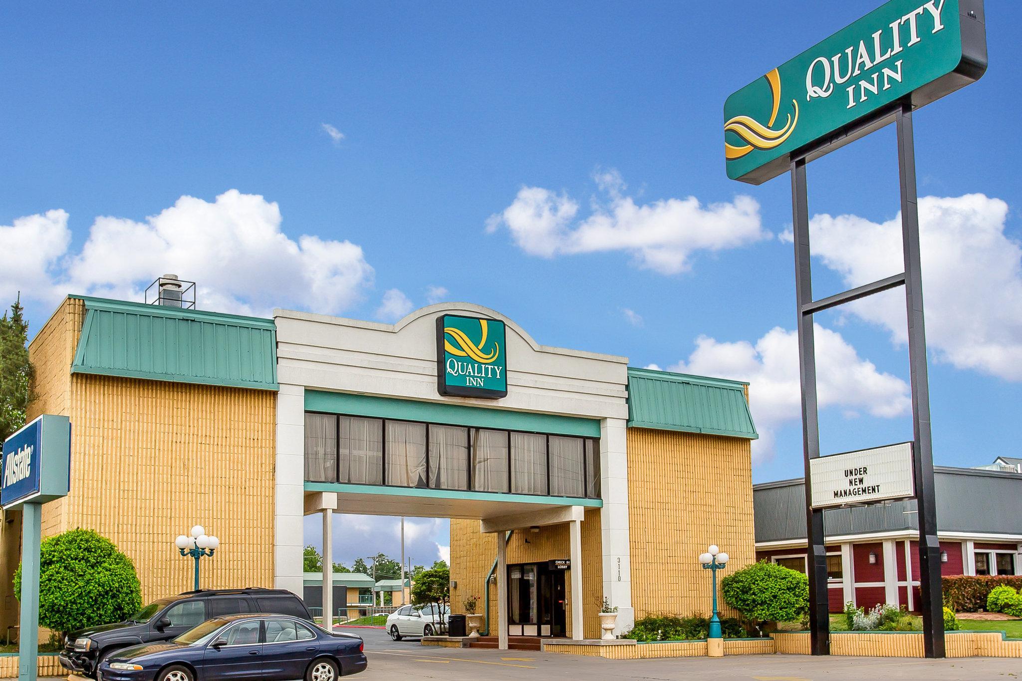 Quality Inn Лотон Экстерьер фото